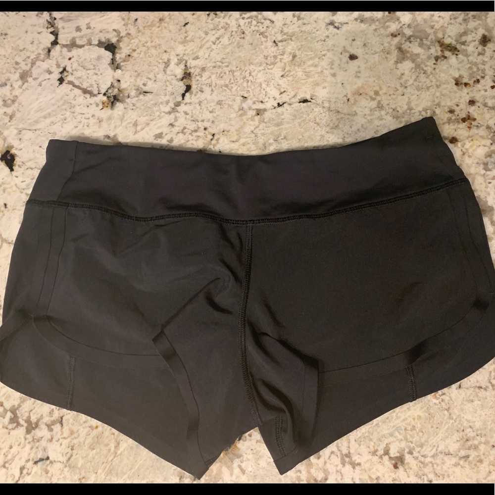 Lululemon Women’s Shorts Size 6